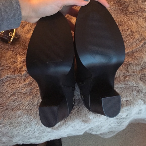 Black booties NWT - Picture 3 of 4